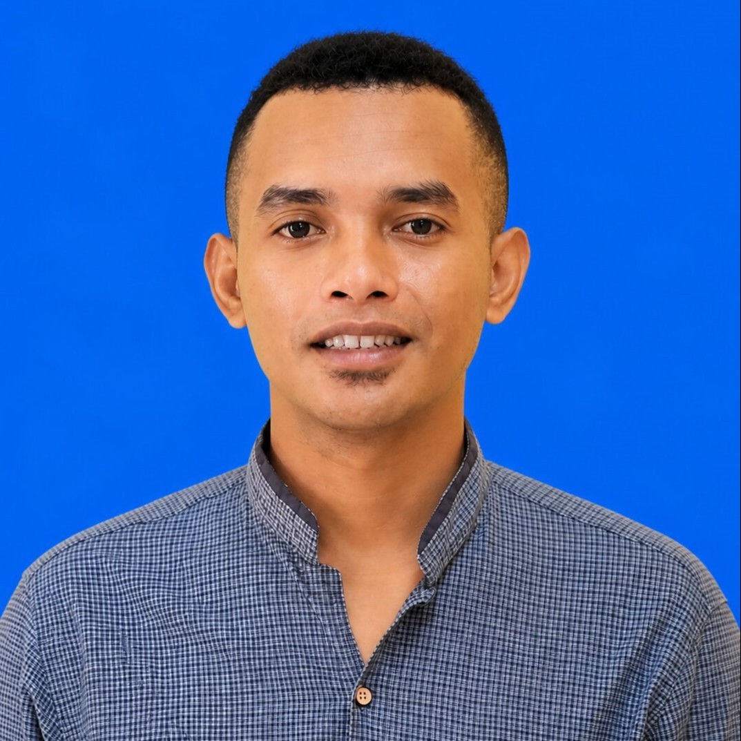 Foto Emanuel Warat, S.Kom.
